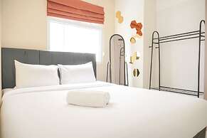 Modern And Classic 2Br At Green Pramuka City Apartment
