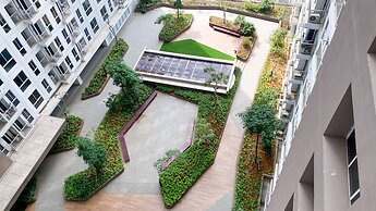 Cozy And Homey Studio Room Tokyo Riverside Pik 2 Apartment