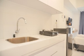 Cozy And Homey Studio Room Tokyo Riverside Pik 2 Apartment