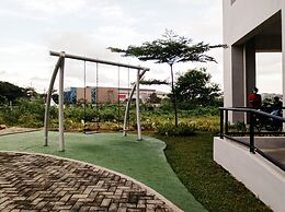 Homey And Warm 1Br At Sentraland Cengkareng Apartment