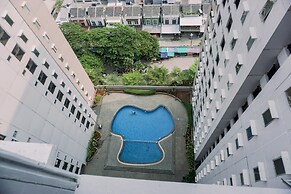 Homey And Warm 1Br At Sentraland Cengkareng Apartment