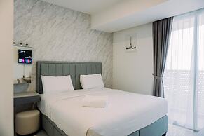 Homey And Warm Studio At West Vista Apartment