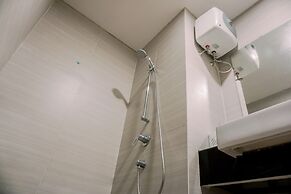 Homey And Warm Studio At West Vista Apartment