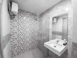 Comfort And Cozy Living Studio Mataram City Apartment