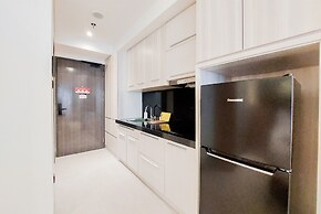 Fancy And Nice Studio Apartment Carstensz Residence