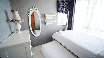 Spacious And Comfy 2Br Apartment At Aryaduta Residence Surabaya