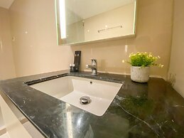 Best Deal And Strategic 2Br Marquis De Lafayette Apartment