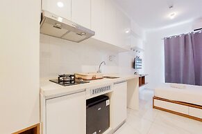 Warm Studio At 38Th Floor Sky House Alam Sutera Apartment