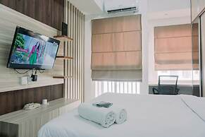 Homey And Relaxing Studio Serpong Garden Apartment
