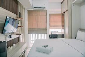 Homey And Relaxing Studio Serpong Garden Apartment