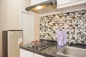 Cozy 2Br Green Pramuka City Apartment Near Shopping Mall