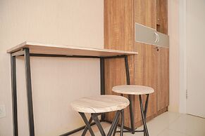 Cozy 2Br Green Pramuka City Apartment Near Shopping Mall