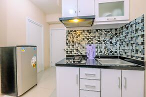 Cozy 2Br Green Pramuka City Apartment Near Shopping Mall