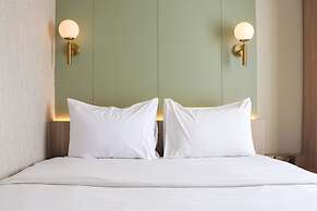 Brand New 2Br At Tamansari Panoramic Apartment