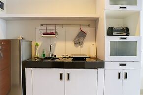 Spacious And Strategic Studio Apartment At Dago Suites