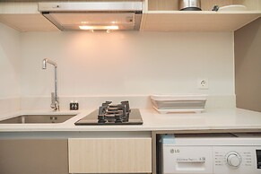 Minimalist And Nice Studio At Gold Coast Apartment