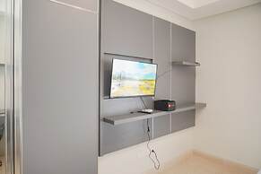 Minimalist And Nice Studio At Gold Coast Apartment