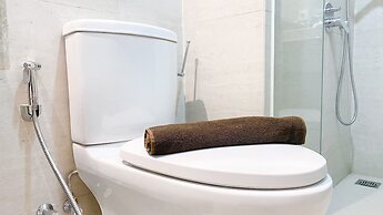 Minimalist And Nice Studio At Gold Coast Apartment