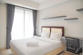 Minimalist And Nice Studio At Gold Coast Apartment