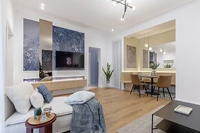 Luxury Piata Romana 2BR Urban Sanctuary by HOLT