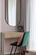 Luxury Piata Romana 2BR Urban Sanctuary by HOLT