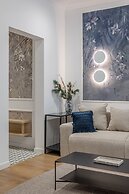 Luxury Piata Romana 2BR Urban Sanctuary by HOLT