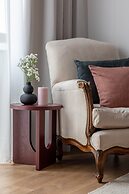 Luxury Piata Romana 2BR Urban Sanctuary by HOLT