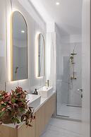 Luxury Piata Romana 2BR Urban Sanctuary by HOLT