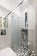 Luxury Piata Romana 2BR Urban Sanctuary by HOLT