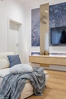 Luxury Piata Romana 2BR Urban Sanctuary by HOLT