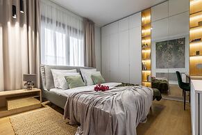 Luxury Piata Romana 2BR Urban Sanctuary by HOLT