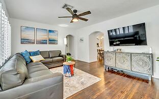 Victoria Park Oasis with Heated Pool