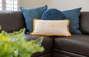 Victoria Park Oasis with Heated Pool