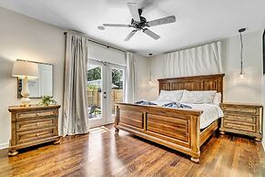 Victoria Park Oasis with Heated Pool