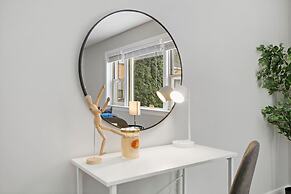 Fascinating 1BR Apartment in Skokie