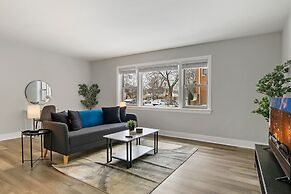 Fascinating 1BR Apartment in Skokie