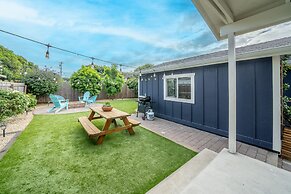 Charming 2 BDR Seaside Cottage 5 Min to Beach!