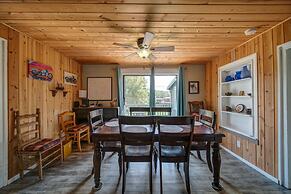 Moonshiner's Cabin Minutes From Two Wheels!