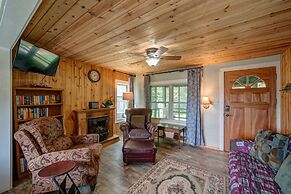 Moonshiner's Cabin Minutes From Two Wheels!