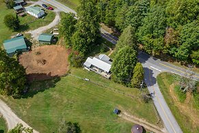 Moonshiner's Cabin Minutes From Two Wheels!