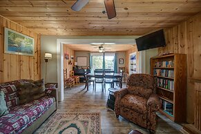 Moonshiner's Cabin Minutes From Two Wheels!