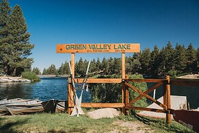 Lake House Bungalow
