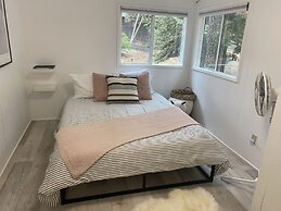 Lake House Bungalow