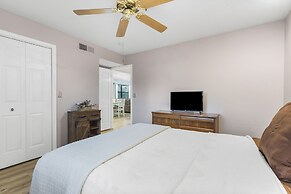 Parview Paradise - A Golfers Dream - 2 BDR Condo in Pointe Royale