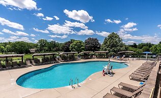 Spacious 4 BDR Home in Desirable Abbey Springs!