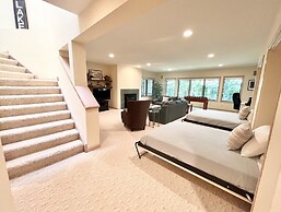 Spacious 4 BDR Home in Desirable Abbey Springs!