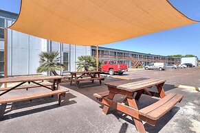 Cozy 1 Bedroom Budget Friendly