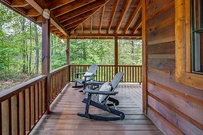 Gorgeous & Secluded 3 BDR Cabin in Mineral Bluff!