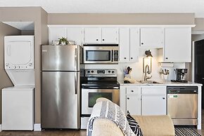 Branson Vacation Station - Charming 1 BDR Condo in the Middle of Every