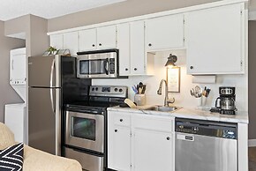 Branson Vacation Station - Charming 1 BDR Condo in the Middle of Every